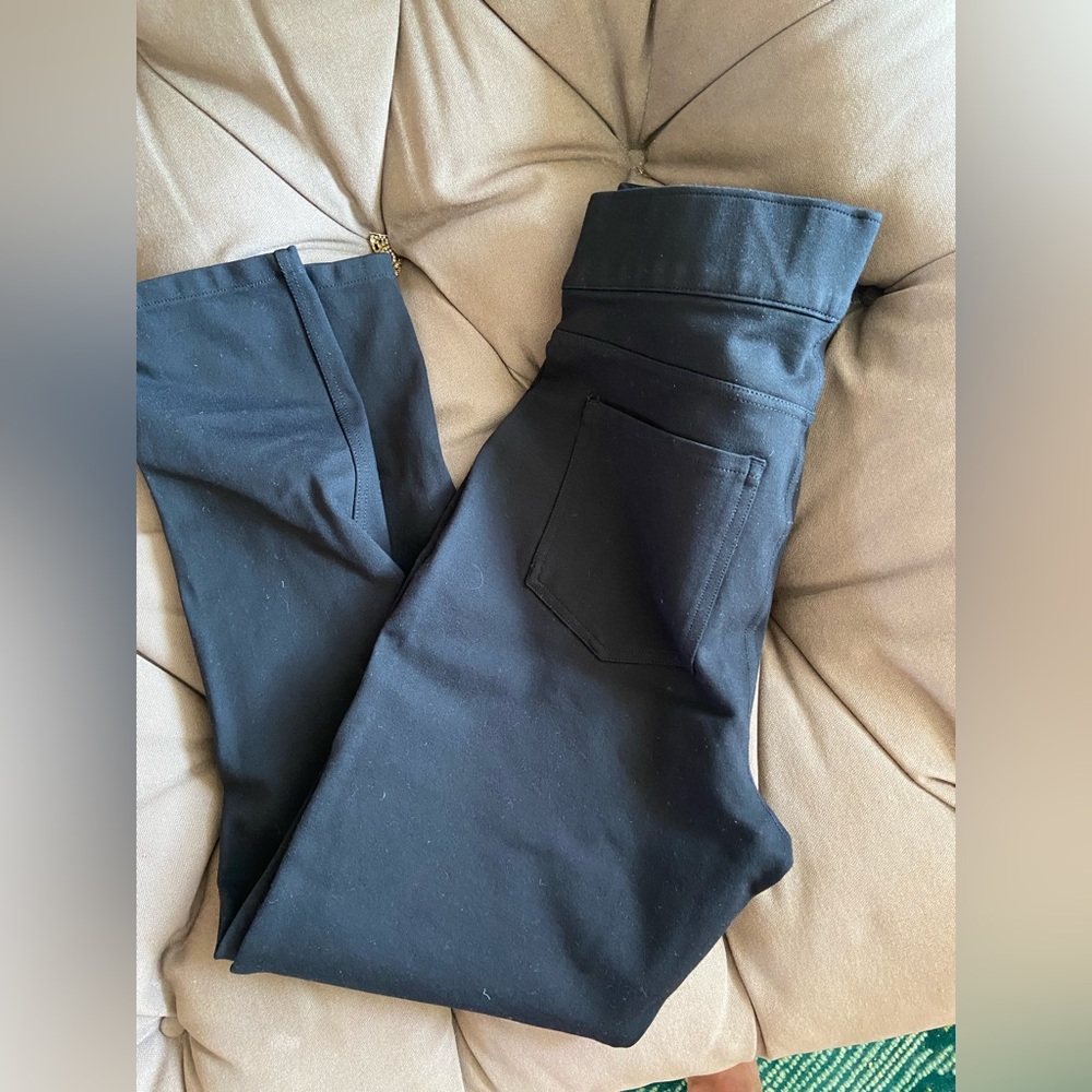 Spanx Pull On Ponte Pant Medium